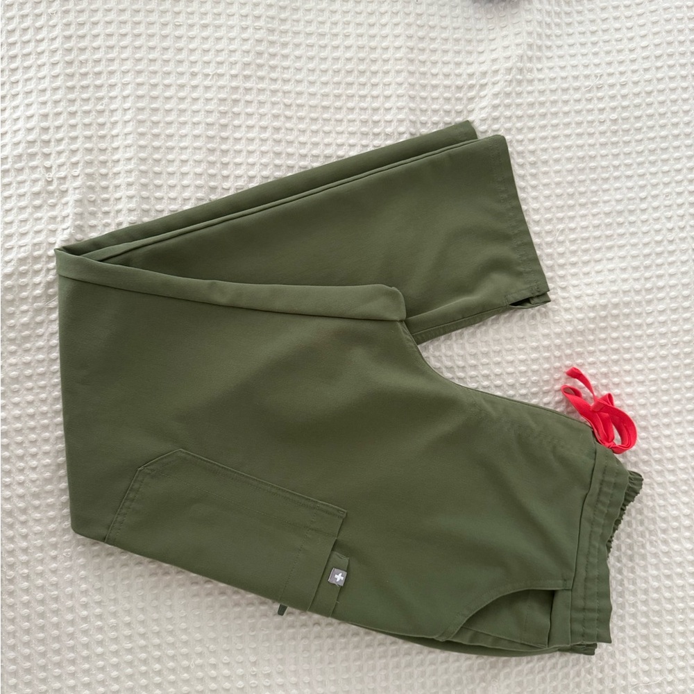 Figs Olive Green Scrub Pants